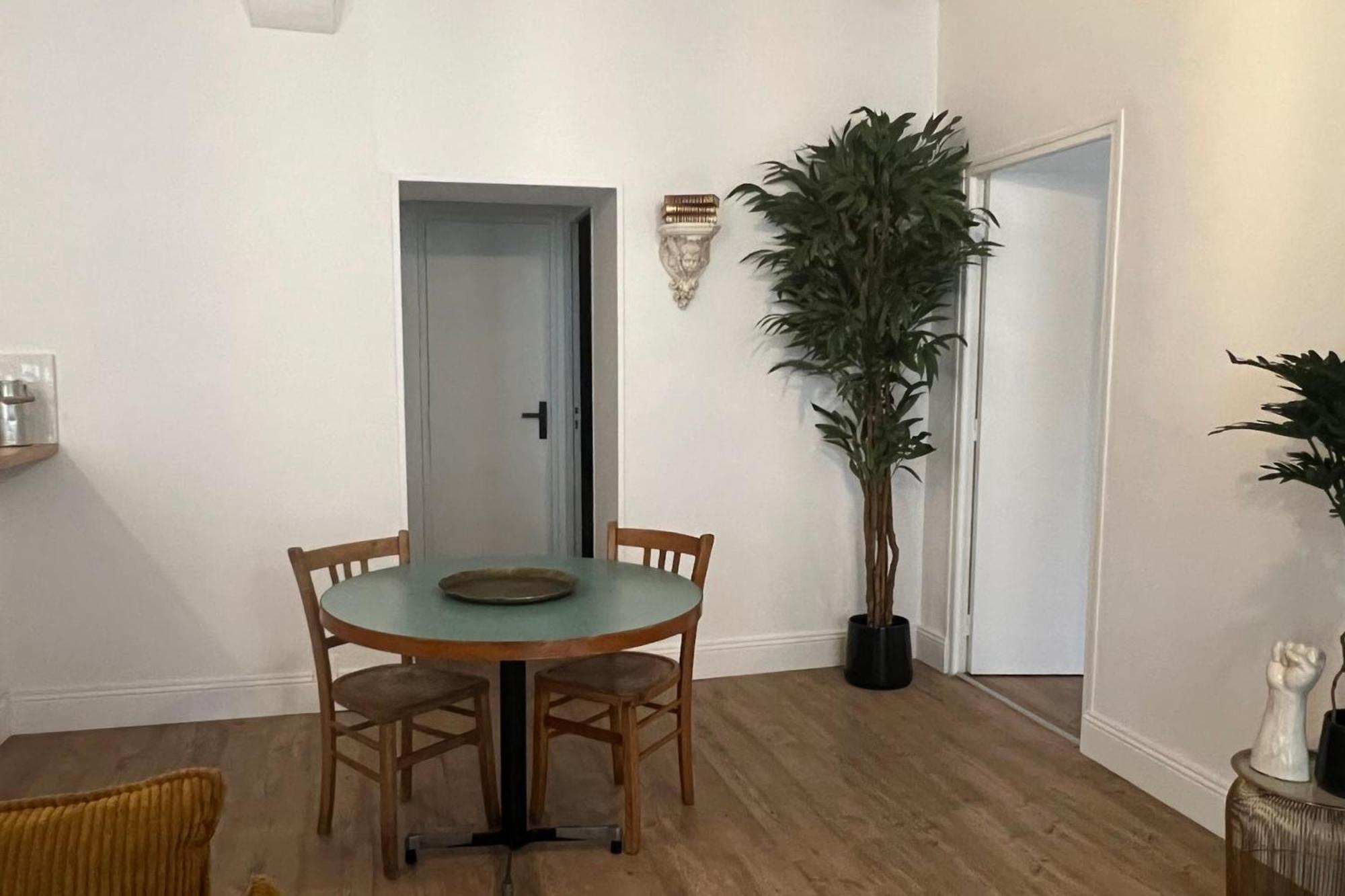 Appartement La Caresse De L'Amarante Mortagne-au-Perche Eksteriør bilde